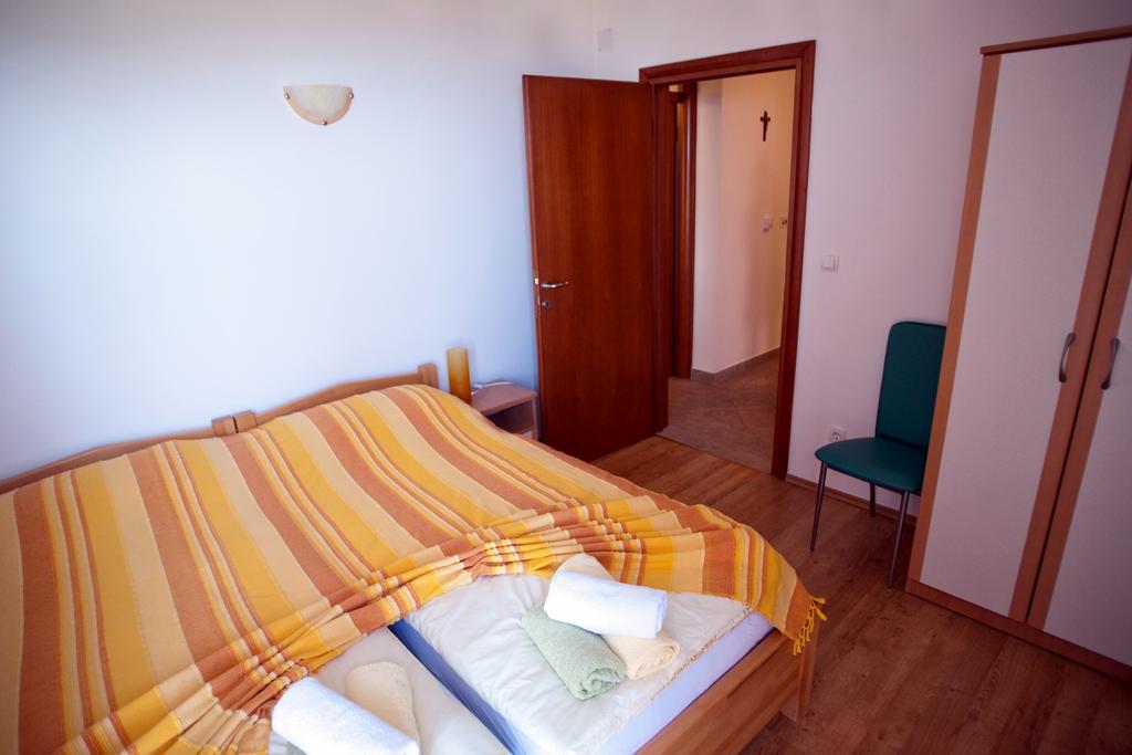 Apartments Marinic プリモシュテン 部屋 写真