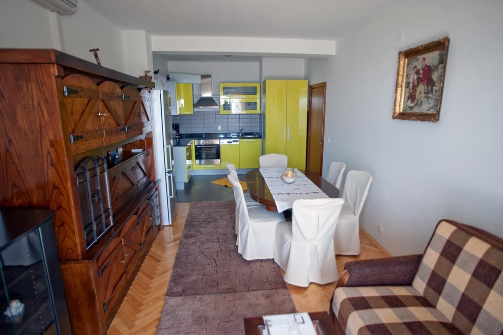 Apartments Marinic プリモシュテン 部屋 写真