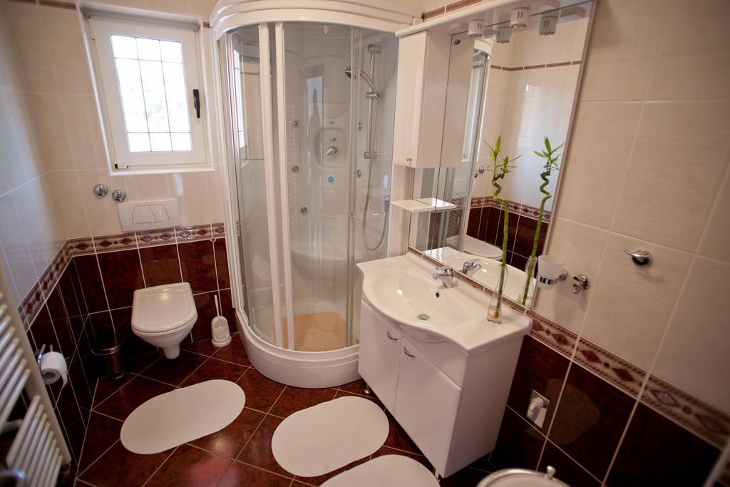 Apartments Marinic プリモシュテン 部屋 写真